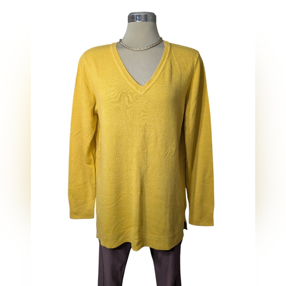 Elegant Mustard V-Neck Sweater